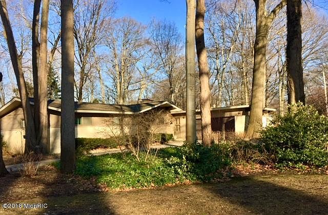 1st image of 1021 N Baywood Dr