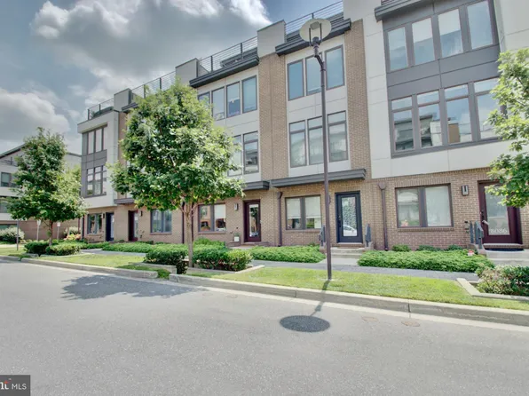8078 Tribeca St, Rockville, MD 20850