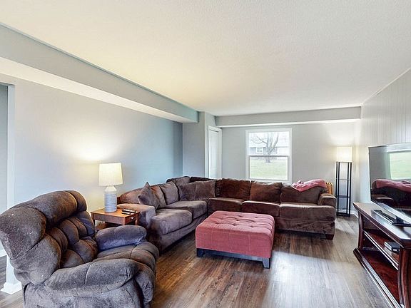 5th image of 3415 Hanover Dr