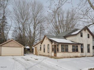 711 Elm St, Paw Paw, MI