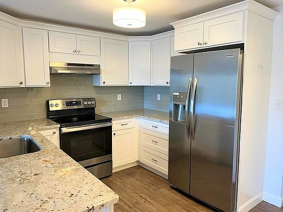 3rd image of 1321 Worcester Rd APT 607