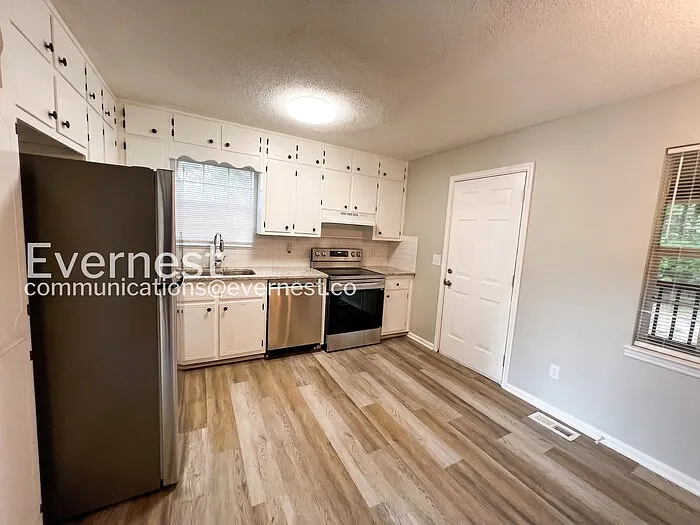 5536 Cheryl Dr — Photo 4