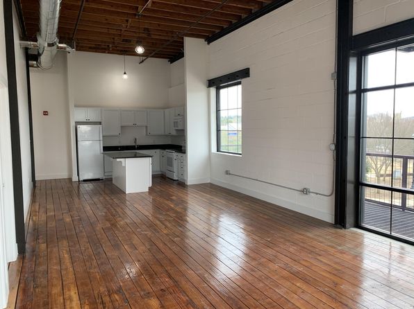 240 1st St NE #11010546