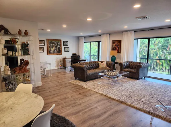 1707 Consulate Place #202, West Palm Beach, FL 33401