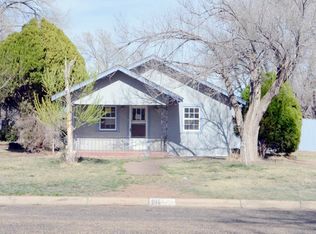 306 Charles Ave, Panhandle, TX 79068