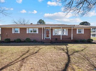 639 Vaughn Bridge Rd NW, Hartselle, AL 35640