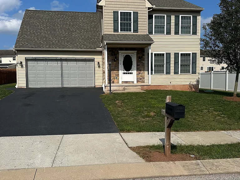 110 Nolan Dr — Photo 2