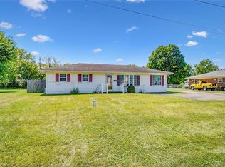 2955 Sun Valley Dr, Springfield, OH 45505