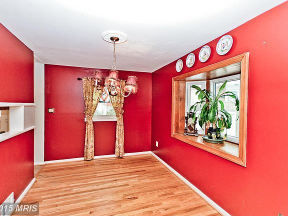5th image of 7037 Canterbury Ln