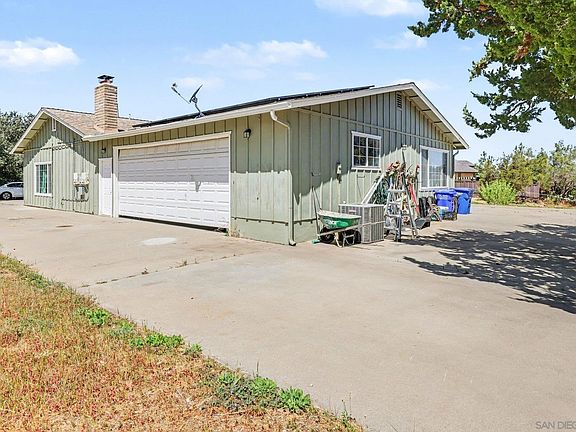 3rd image of 10442 Boulder Creek Rd