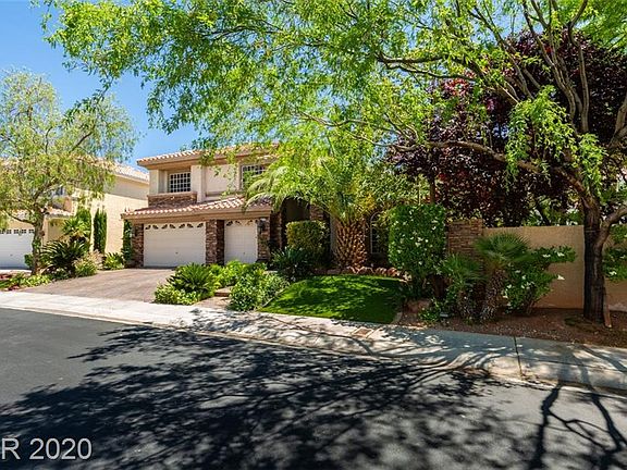 3rd image of 4642 Lomas Santa Fe St