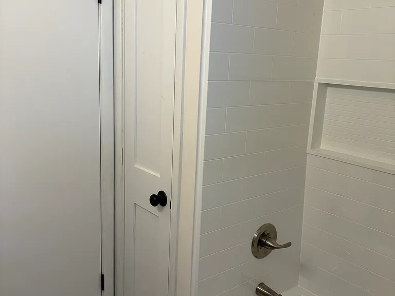 1502 Steensland Dr — Photo 10