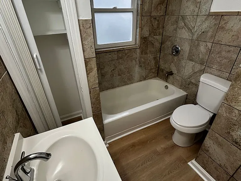 408 S McKinley Ave — Photo 9