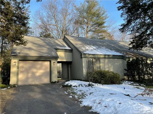 27 Heritage Crest #A, Southbury, CT 06488