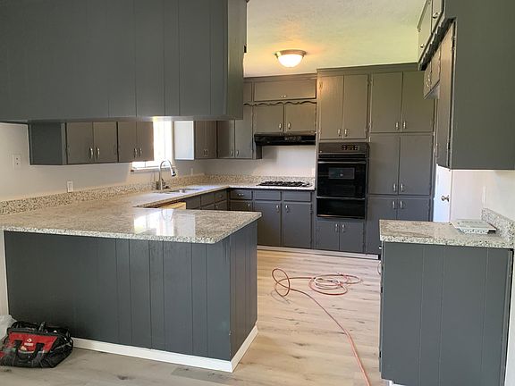 2nd image of 416 Thompson Dr