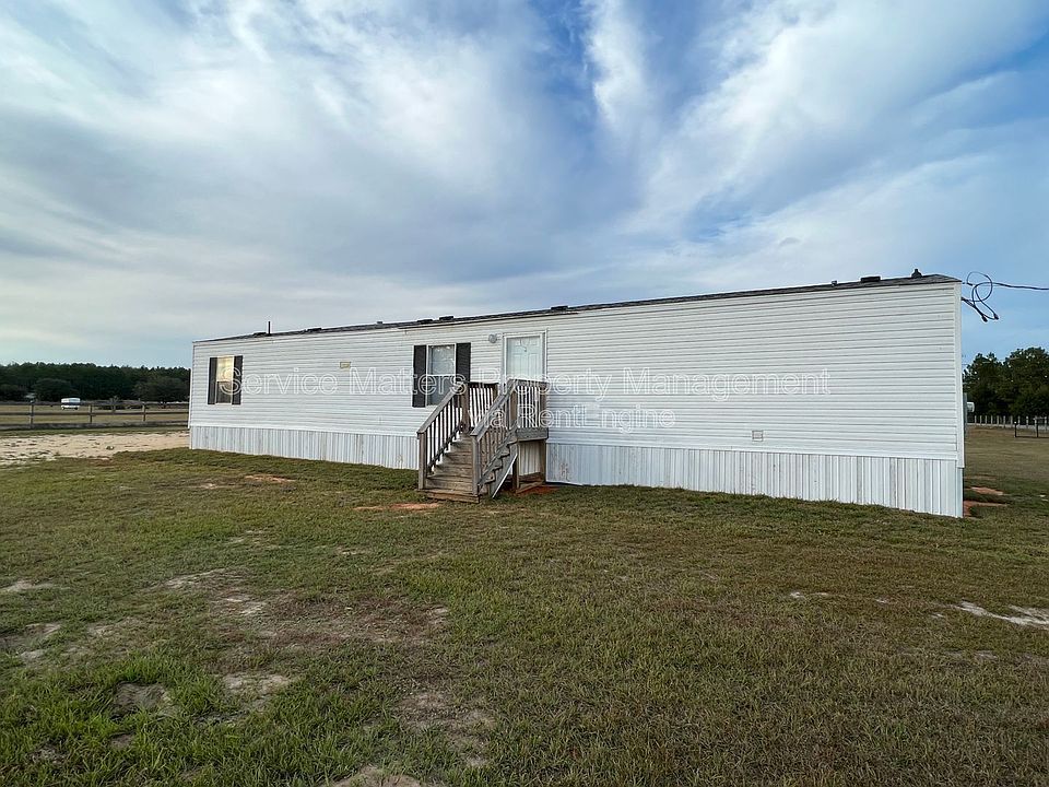 1st image of 4819 Douglas Dr
