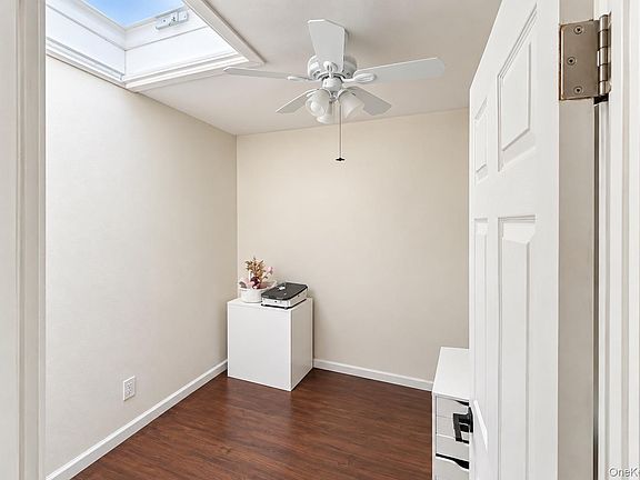 5th image of 12 McKibbin Court