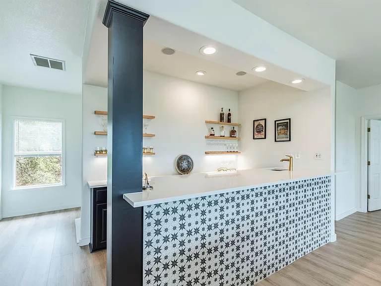 22401 Briarview Dr — Photo 19