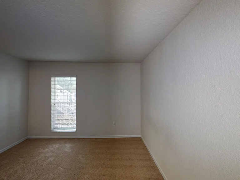 The Breyley Apartments — Photo 33
