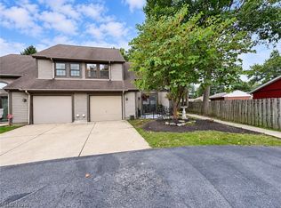 3831 Northwoods Ct NE Unit 4, Warren, OH 44483