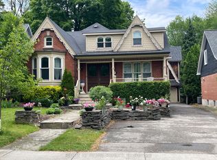 435 Maple Ave, Oakville, ON L6J 2J2