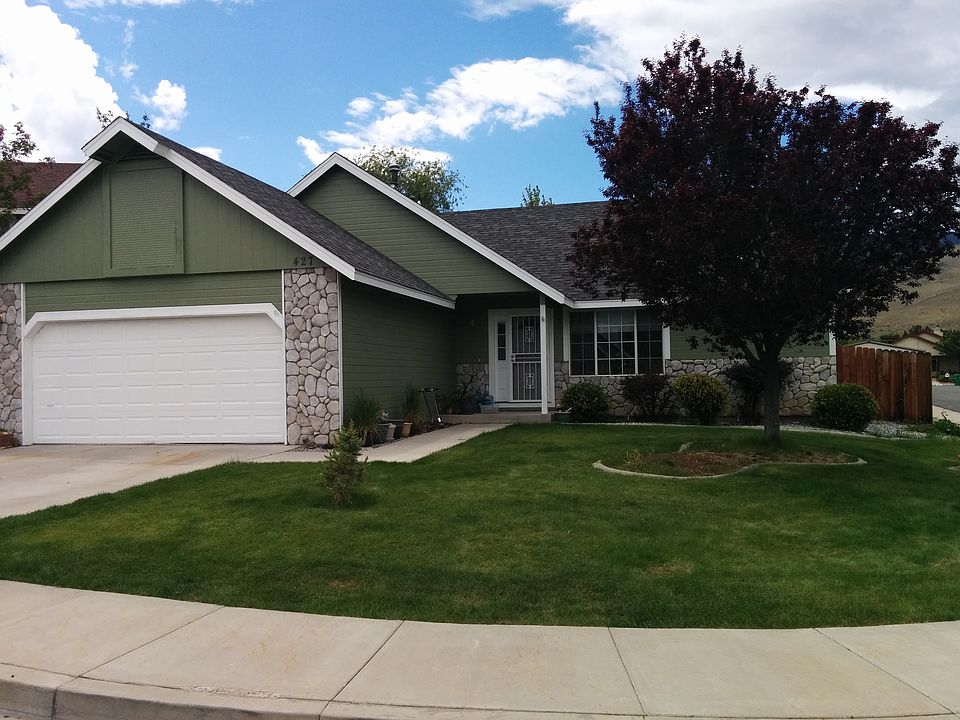1st image of 427 Chateau Dr