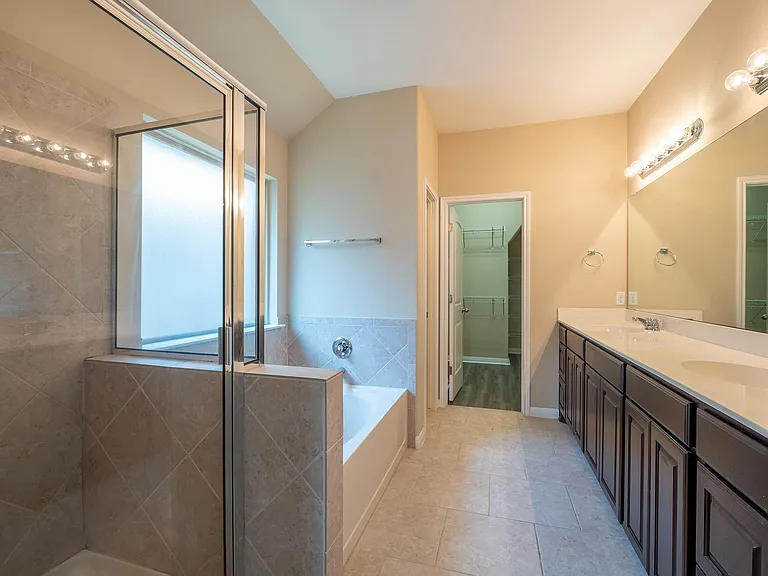 9509 Sydney Marilyn Ln — Photo 18