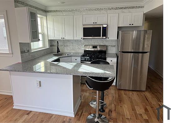 1st image of 4015 Haverford Ave #1
