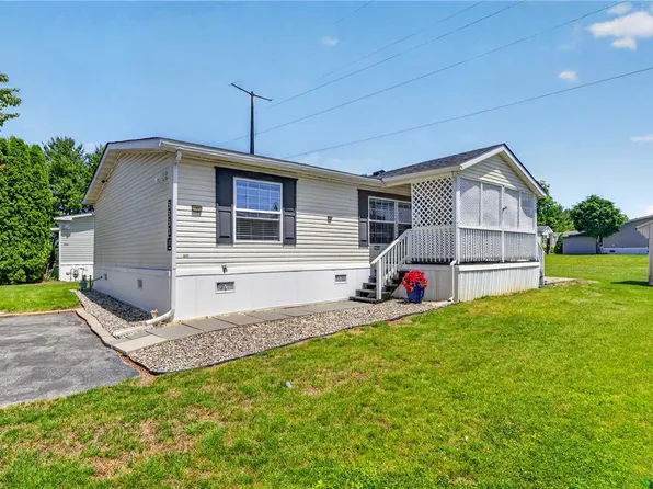 3331 Marworth Ct, Macungie, PA 18062