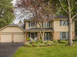 1685 Shelley Ln, Wheaton, IL