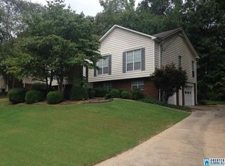 512 Fieldstone Dr, Helena, AL 35080