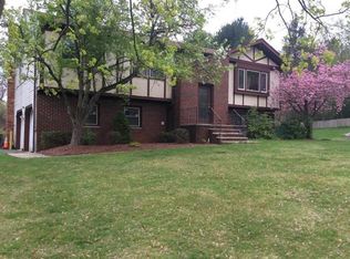 218 Whispering Pines Dr, Lincroft, NJ