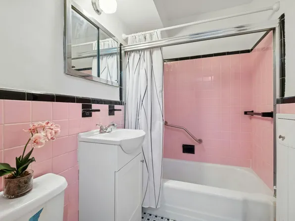 1270 5th Avenue image 8 of 12