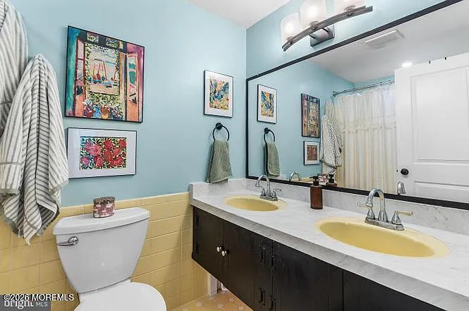 301 Westwood Dr — Photo 13