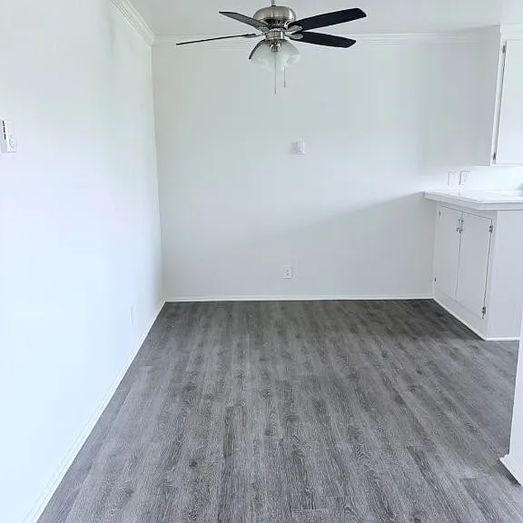 Bayview Apartments — Photo 9
