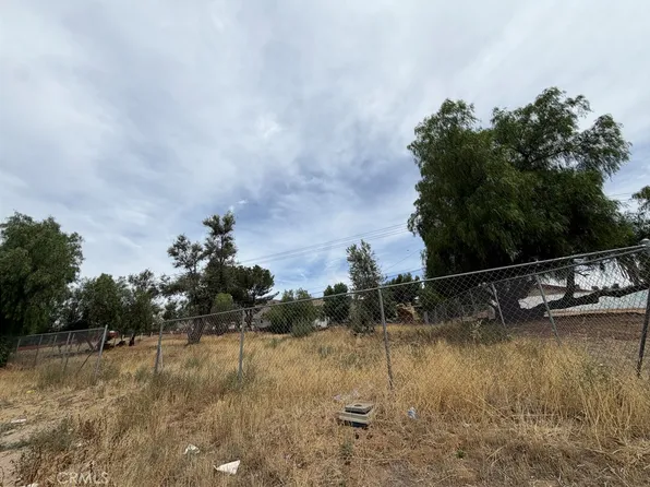 33646 Old State Hwy, Hemet, CA 92545