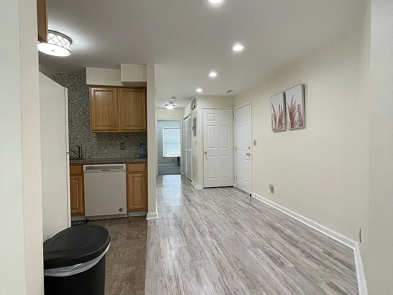 388 Ocean Ave — Photo 4
