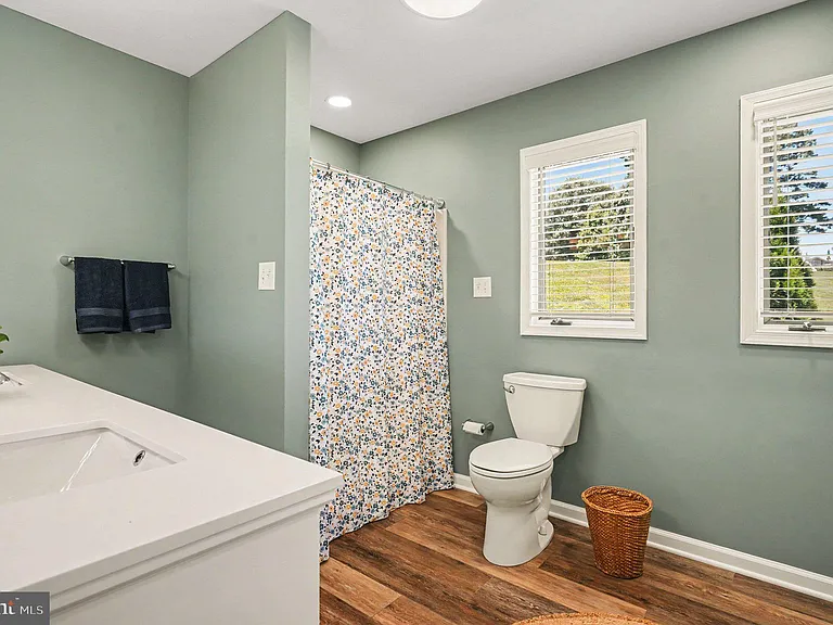 209 Casparus Way — Photo 31
