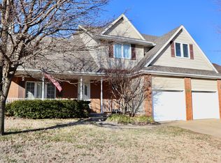 1717 W Westview St, Springfield, MO 65807