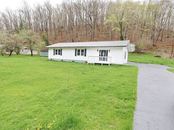 4486 Midway Rd, Yawkey, WV 25573