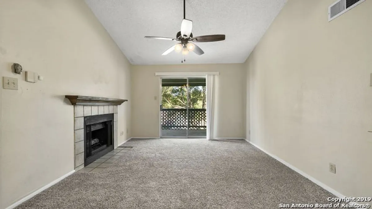 Building Photo - 14343 Judson Rd #806