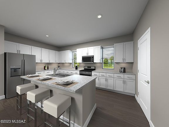 3rd image of 954 S Paseo