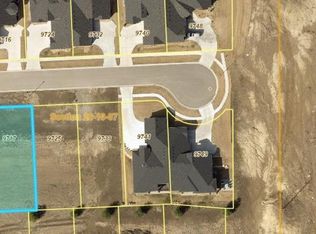 9717 Casa Colina Ct, Lincoln, NE 68520