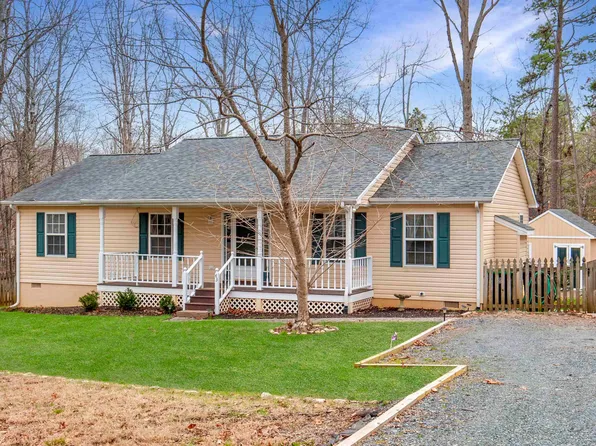 43 Englewood Dr, Palmyra, VA 22963