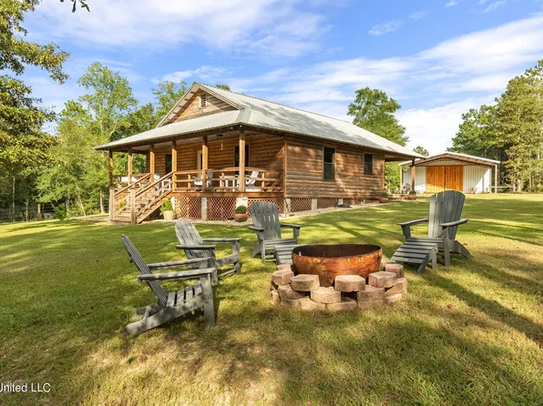 62 Jada Ln, Poplarville, MS 39470