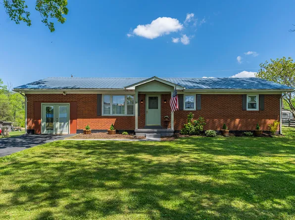 50 Coral Ave, Irvine, KY 40336