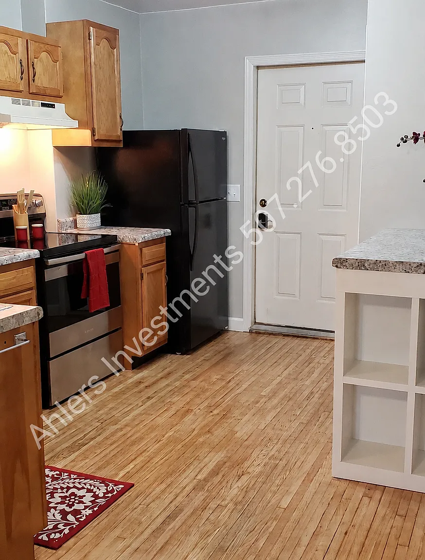 1 bed, 700 sqft, $850 — Photo 3