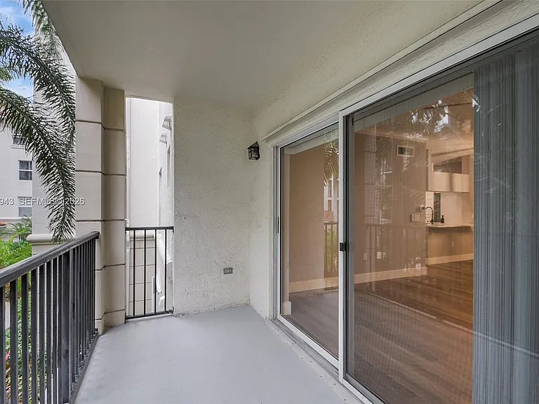 2206 Tuscany Way #2206 — Photo 20
