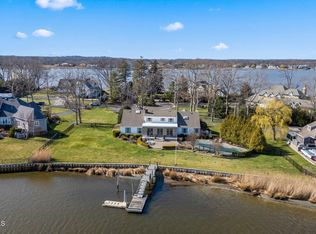 92 Gooseneck Point Rd, Oceanport, NJ 07757