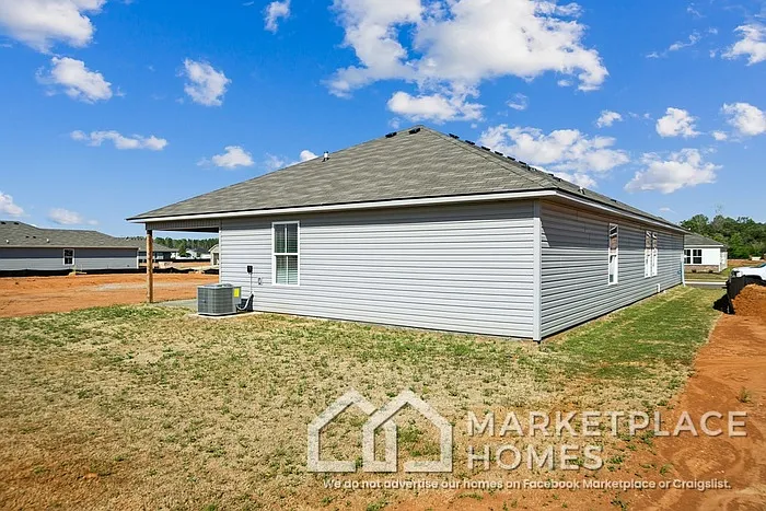 4022 Ryan Dr SW — Photo 29